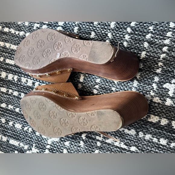 Tory Burch Leather Shoes Wedge Mule Sandals Patti Tan Wooden Platform Heels  8.5 - Picture 5 of 12